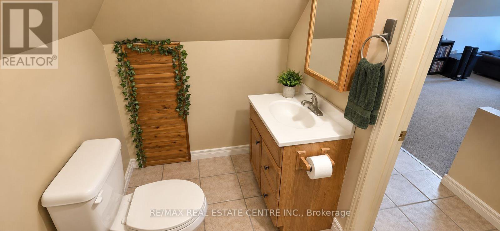 UPPER LOFT - 267 ABERDEEN AVENUE, Hamilton (Kirkendall) — photo 10