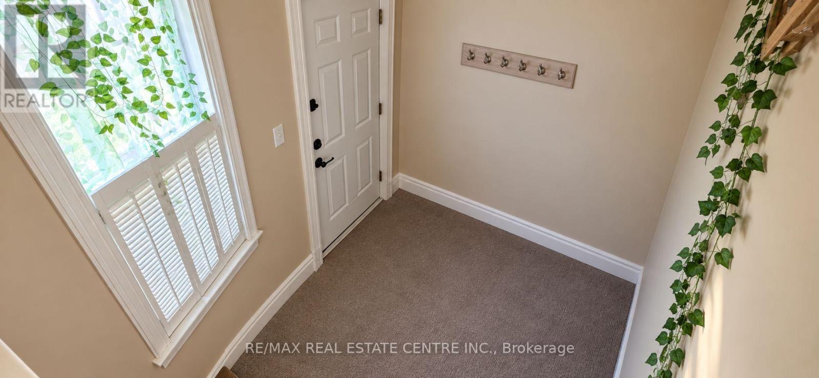 UPPER LOFT - 267 ABERDEEN AVENUE, Hamilton (Kirkendall) — photo 4