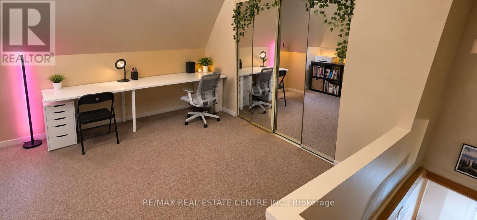 UPPER LOFT - 267 ABERDEEN AVENUE, Hamilton (Kirkendall) — photo 6