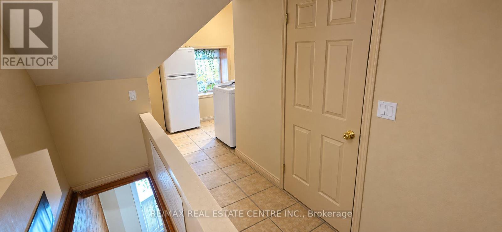UPPER LOFT - 267 ABERDEEN AVENUE, Hamilton (Kirkendall) — photo 8