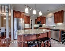 404 South Carriage Way, London North, ON N6G0B2 Photo 13