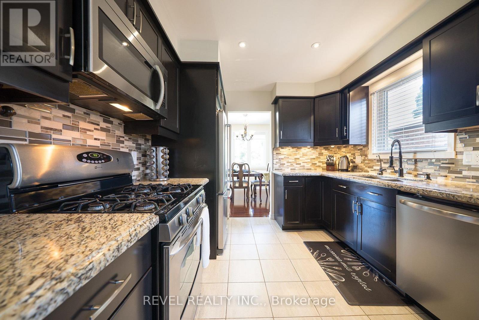15 FOX RUN, Brantford — photo 12