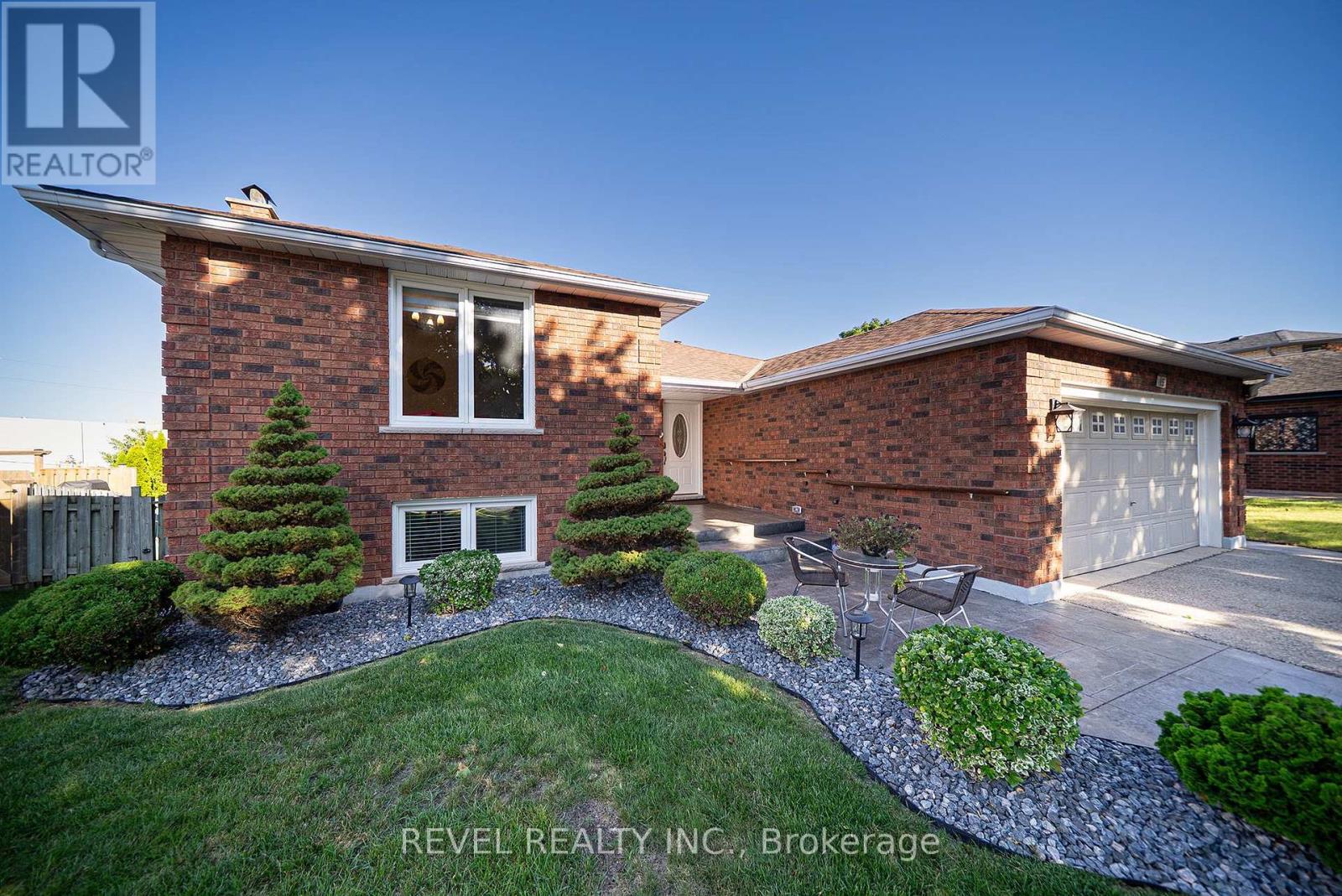 15 FOX RUN, Brantford — photo 4