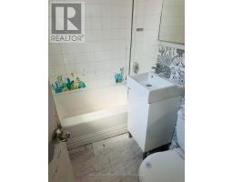 Laundry room - 64 Eastvale Place, Hamilton, ON L8H1P1 Photo 7