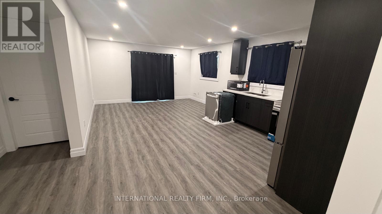 BASEMENT - 891 DARNLEY BOULEVARD, London South (South U) — photo 3