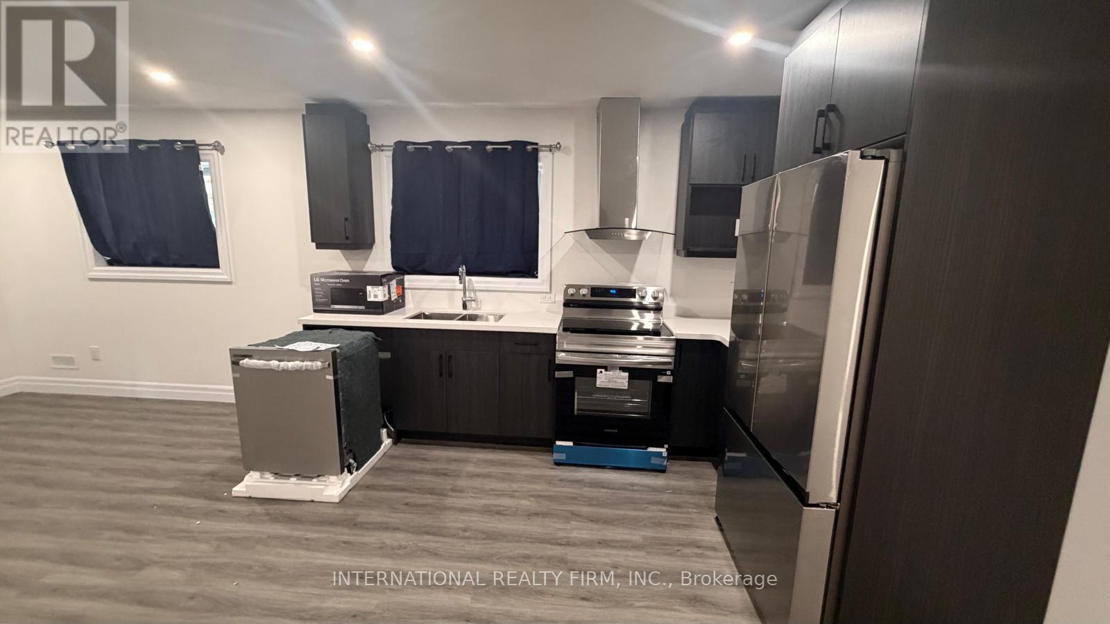 BASEMENT - 891 DARNLEY BOULEVARD, London South (South U) — photo 4