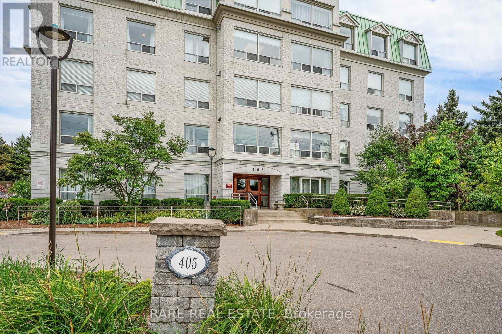 403 - 405 ERB STREET W, Waterloo — photo 2