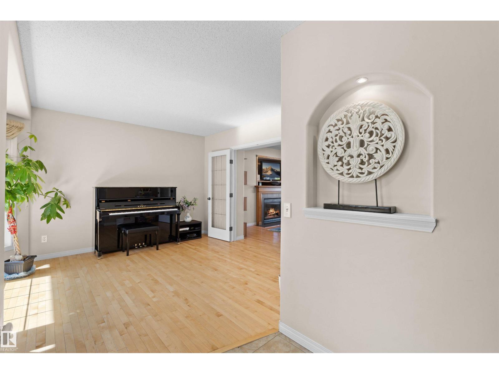 20616 56 AV NW - Image 12