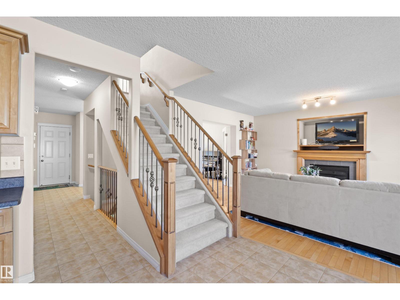 20616 56 AV NW - Image 3