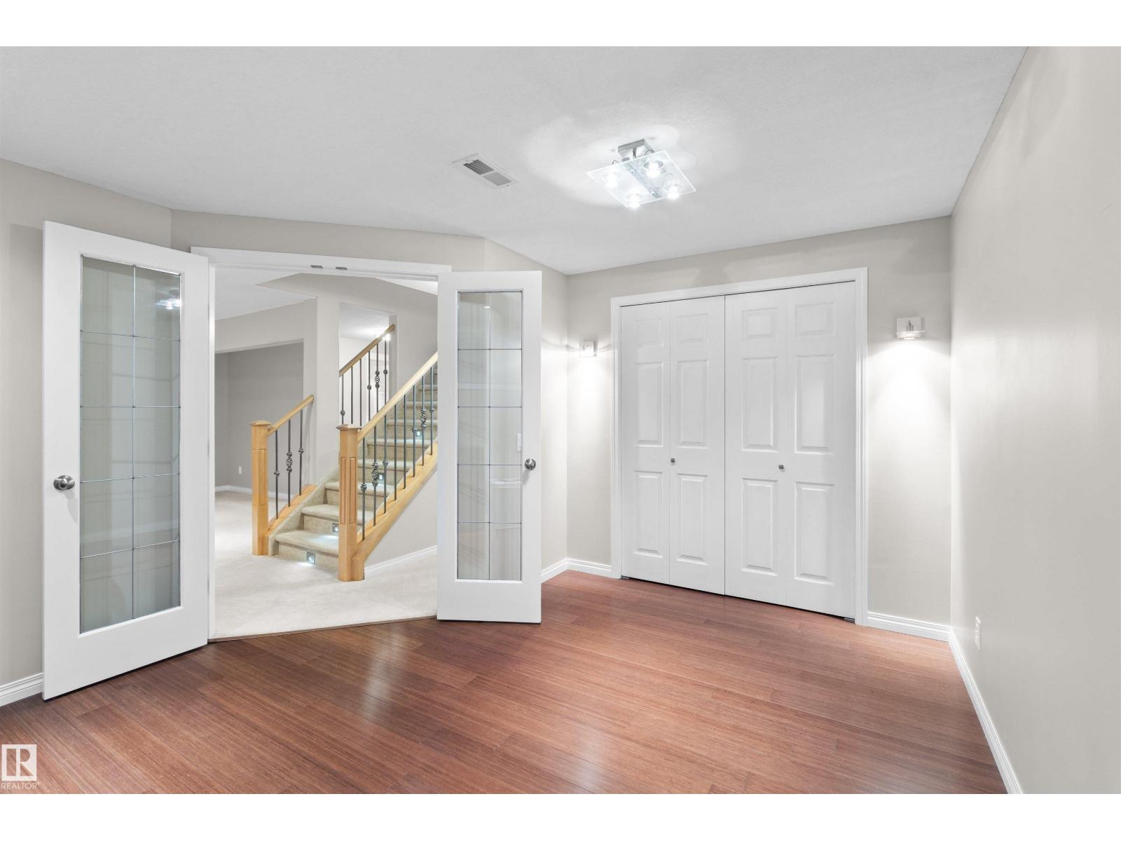 20616 56 AV NW - Image 34