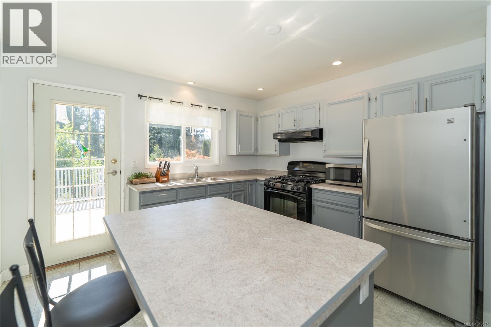 3057 Shoreview Dr - Image 9
