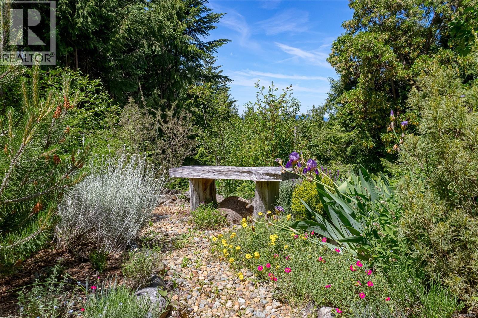 1860 Ashling Rd - Image 73