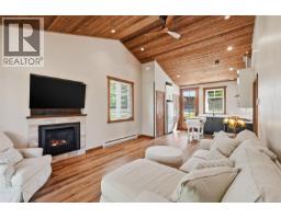 Entrance - 859 Andreef Rd, Qualicum Beach, BC V9K2T6 Photo 14
