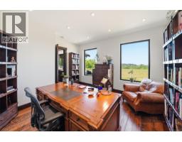Living room - 859 Andreef Rd, Qualicum Beach, BC V9K2T6 Photo 10