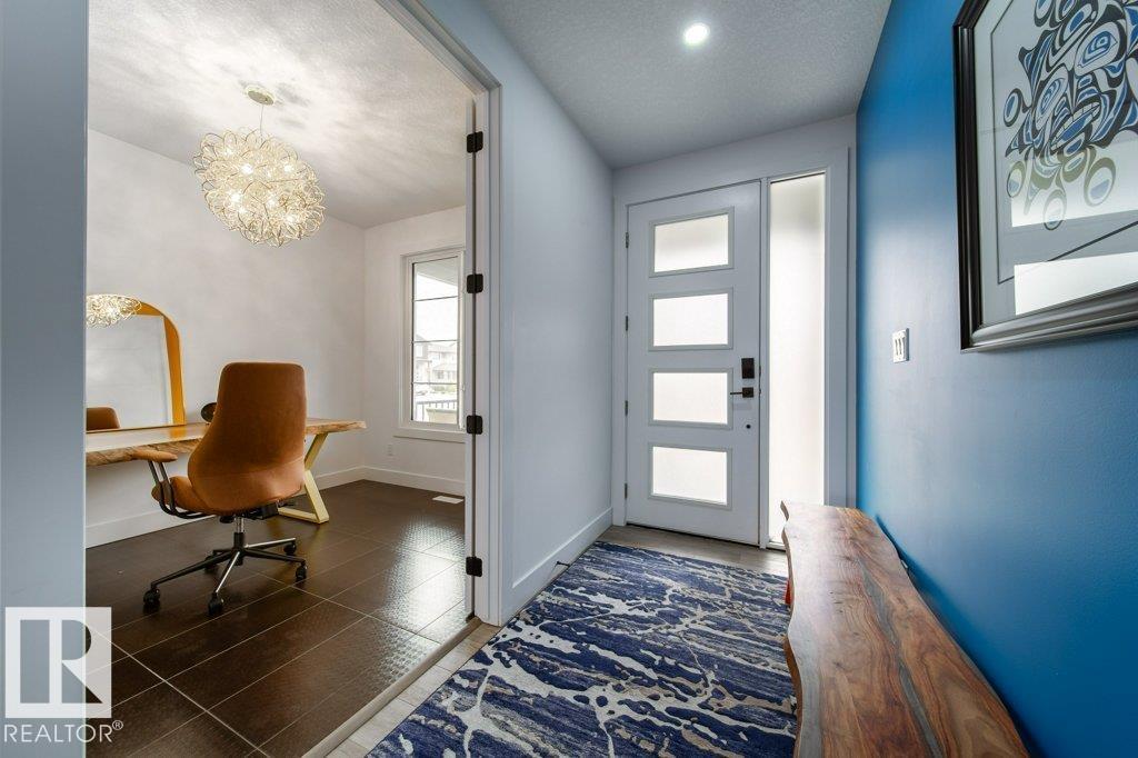 19731 26 Av NW photo 3 — MLS® E4509113