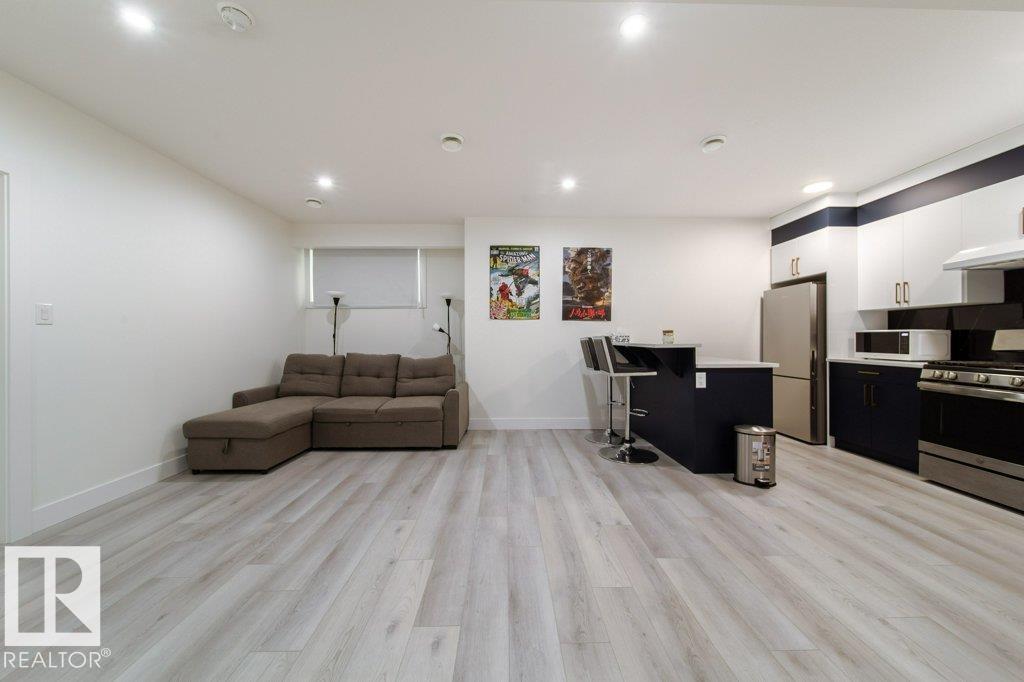 19731 26 AV NW - Image 31