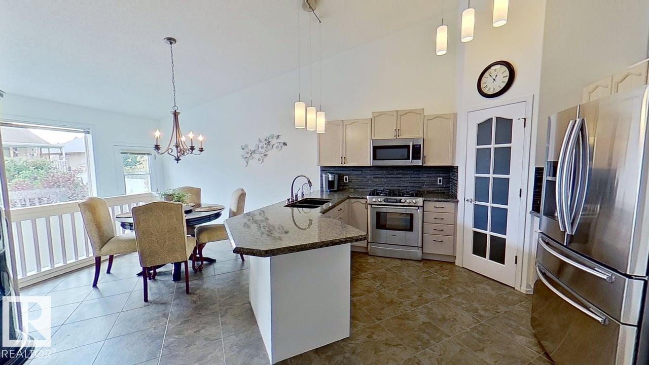 3115 135 AV NW - 11
