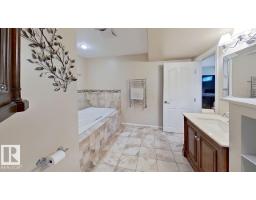 3115 135 Av Nw, Edmonton, AB T5A5E3 Photo 32