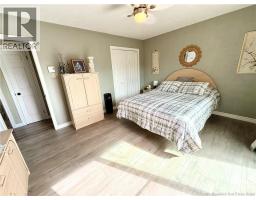 Living room - 227 Francine, Beresford, NB E8K1N6 Photo 11