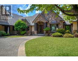 4pc Ensuite bath - 3006 Coachwood Crescent, Coldstream, BC V1B3Y4 Photo 10