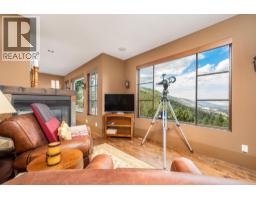 3006 Coachwood Crescent, Coldstream, BC V1B3Y4 Photo 35