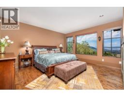 3006 Coachwood Crescent, Coldstream, BC V1B3Y4 Photo 33