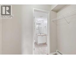 102, 17 Country Village Bay Ne, Calgary, AB T3K5Z3 Photo 10