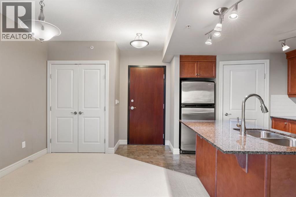 #802 910 5 Avenue SW - 4