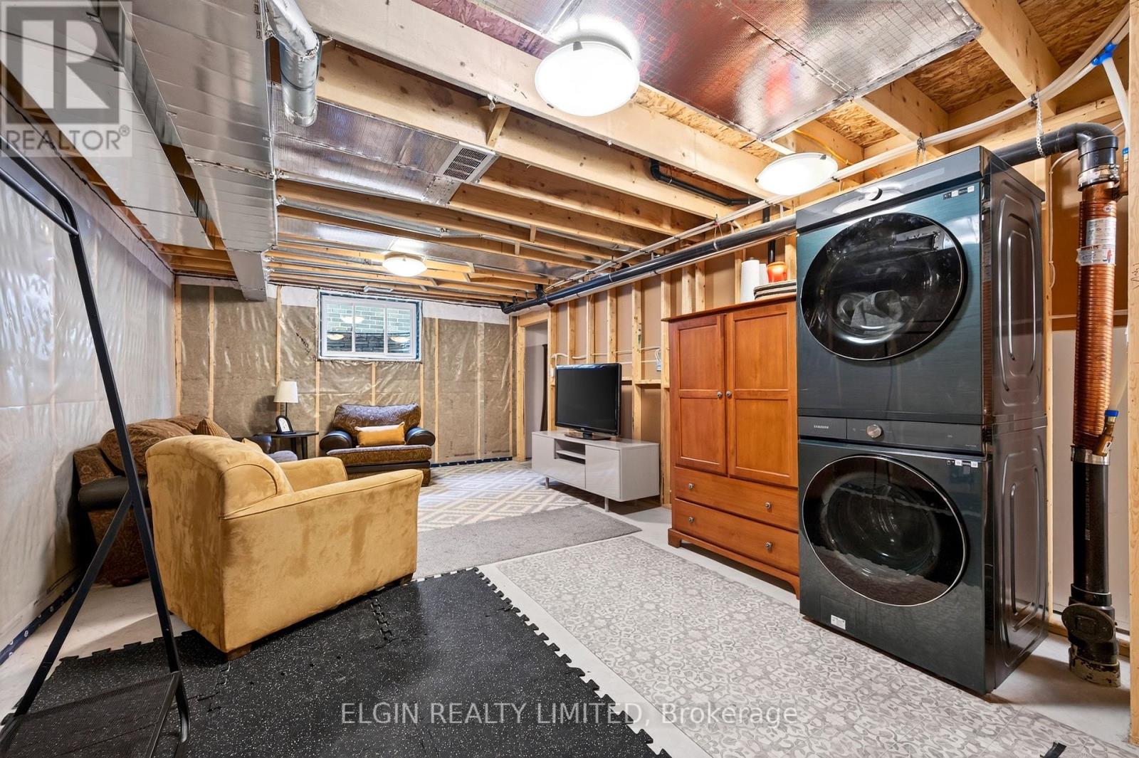72 SPARKYS WAY - Image 43