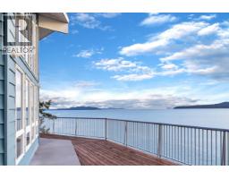 37189 Schooner Way, Pender Island, BC V0N2M2 Photo 6