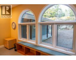 37189 Schooner Way, Pender Island, BC V0N2M2 Photo 17