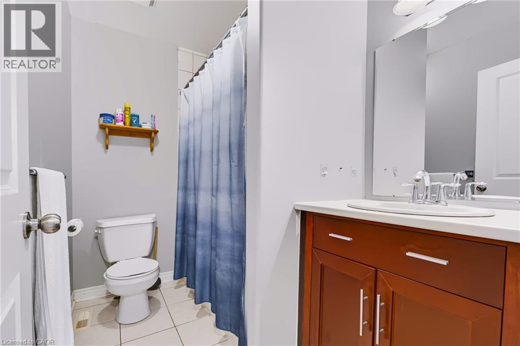 24 Fallingbrook Crescent — photo 25