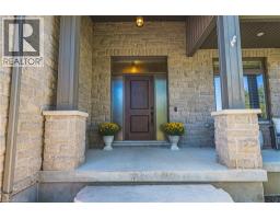 5pc Ensuite bath - 41 Zaduk Place, Guelph, ON N1G0C4 Photo 6