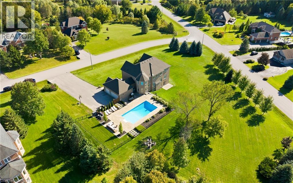 4 MORRISON Court, Essa, Ontario, L9R1V2, Essa, Ontario — photo 2 of 5