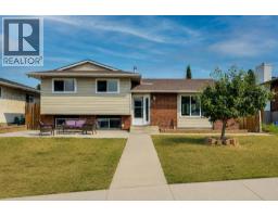 212 Pinetree Place NE - photo 1