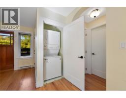 603 Moss St, Victoria, BC V8V4N7 Photo 16