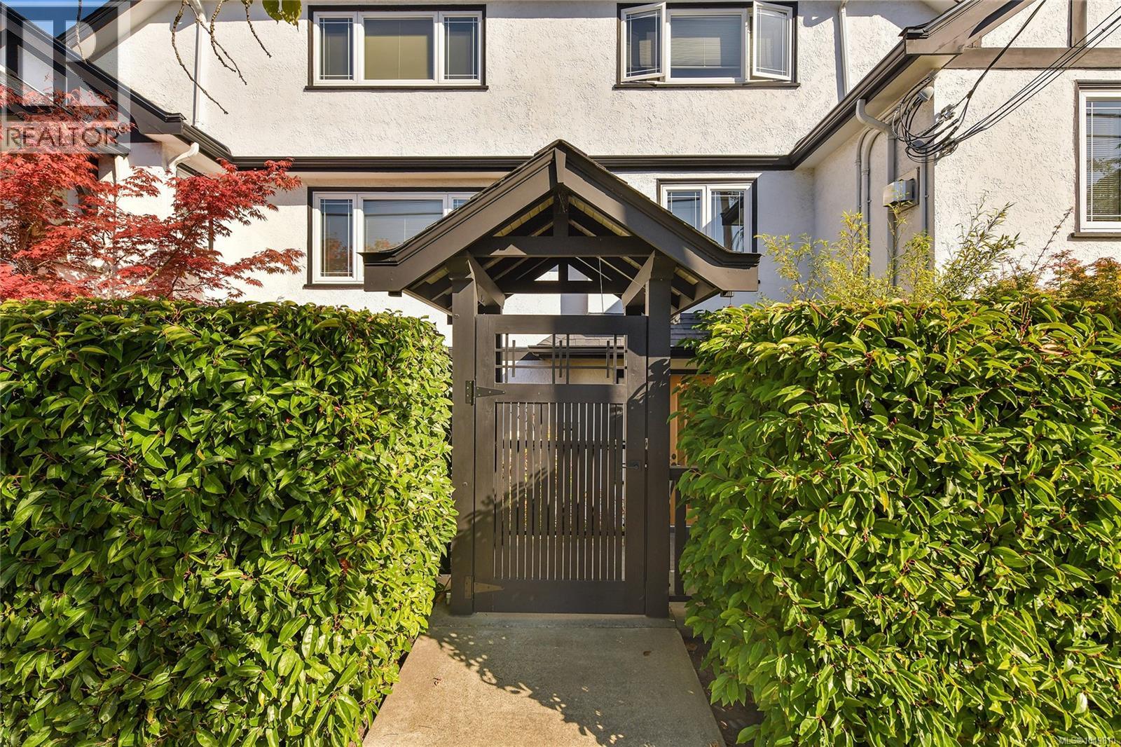 603 Moss St - Image 4