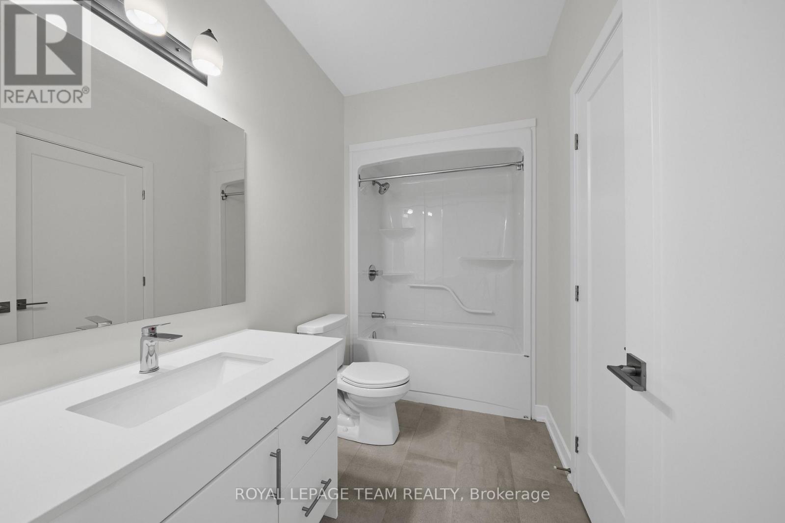 1064 DOBBIE STREET, Brockville — photo 9