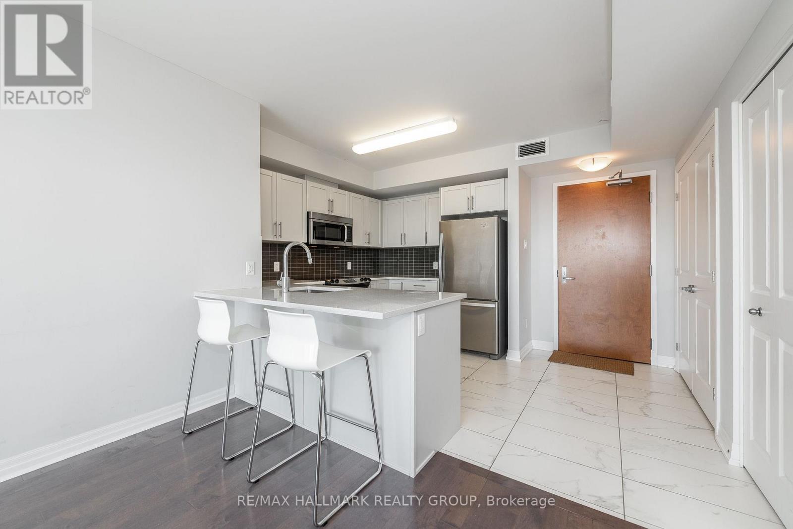 1602 - 195 BESSERER STREET, Ottawa — photo 6