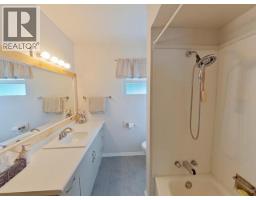 6856 Drake Street, Powell River, BC V8A3Y1 Photo 16