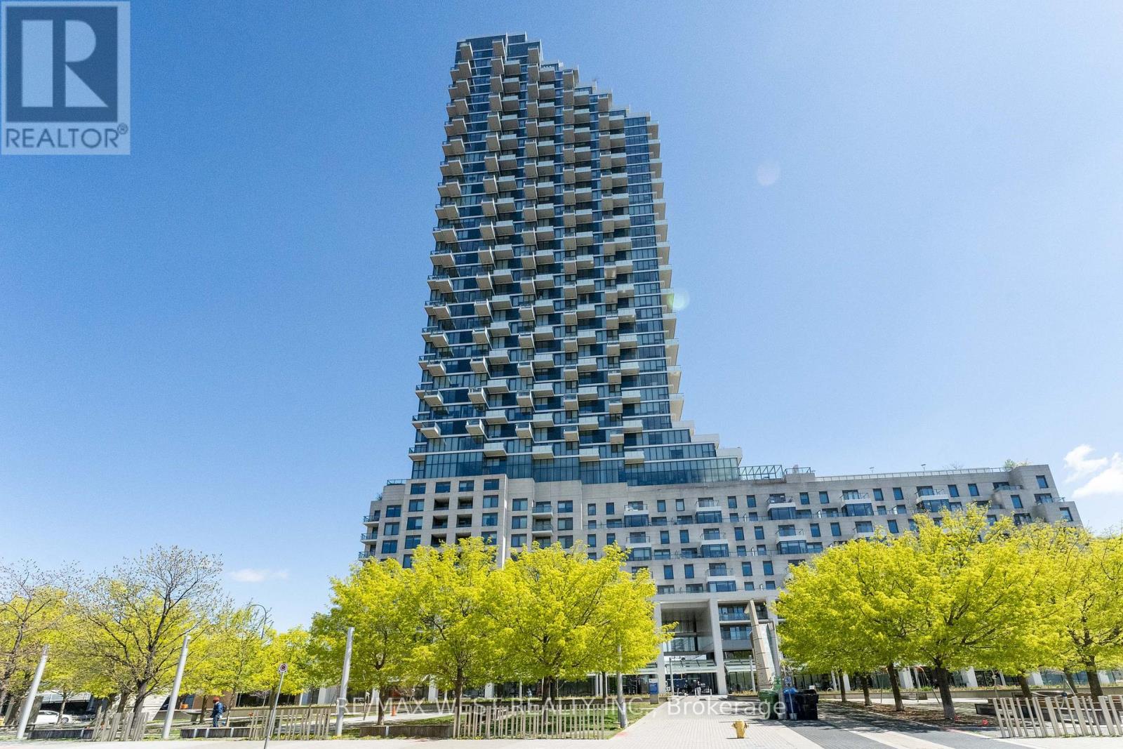 2002 - 16 BONNYCASTLE STREET, Toronto (Waterfront Communities)
