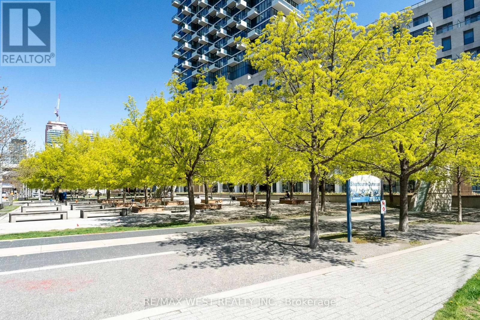 2002 - 16 BONNYCASTLE STREET, Toronto (Waterfront Communities) — photo 3