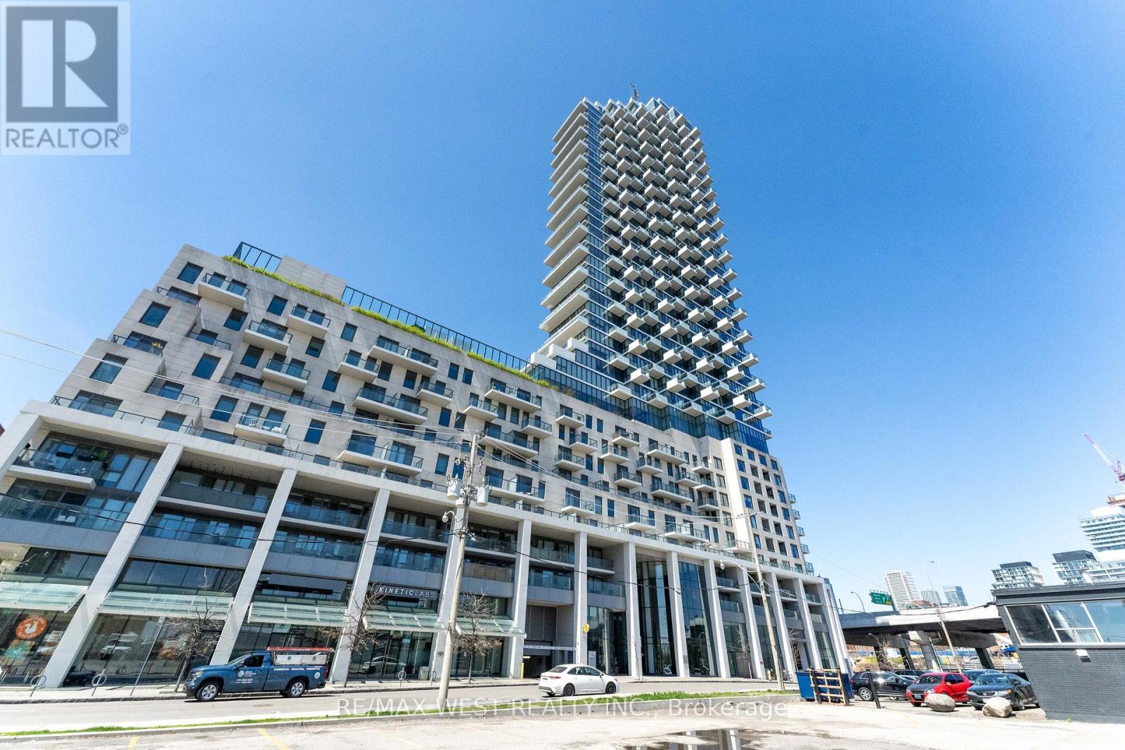 2002 - 16 BONNYCASTLE STREET, Toronto (Waterfront Communities) — photo 4