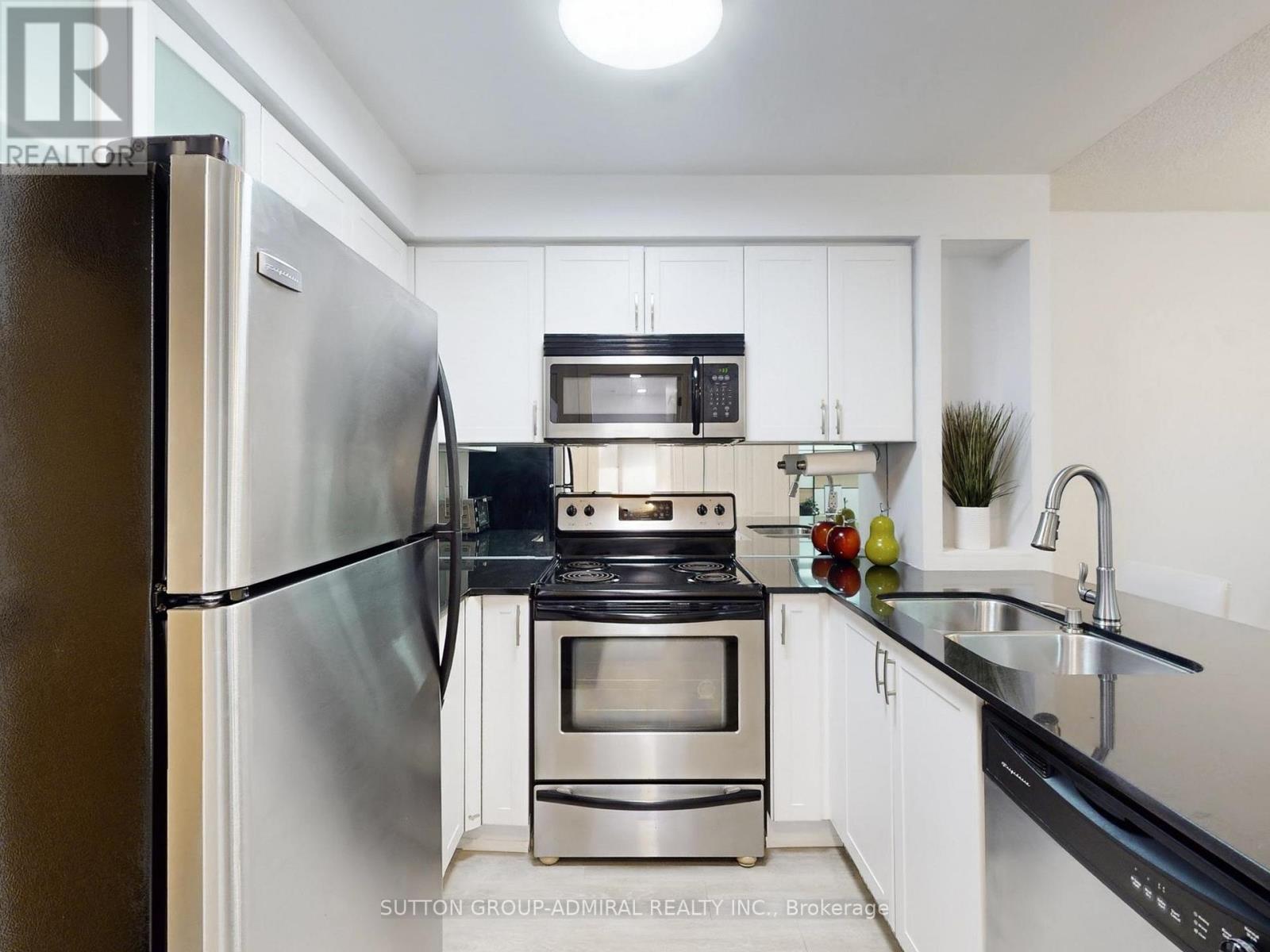 1005 - 212 EGLINTON AVENUE E, Toronto (Mount Pleasant East) — photo 9