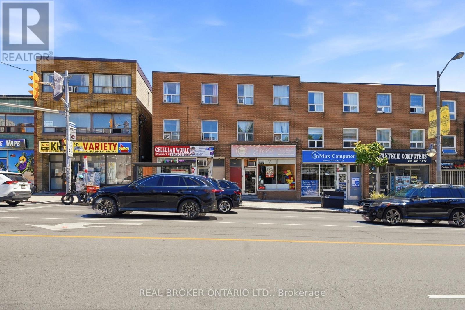1479 EGLINTON AVENUE W, Toronto (Oakwood Village)