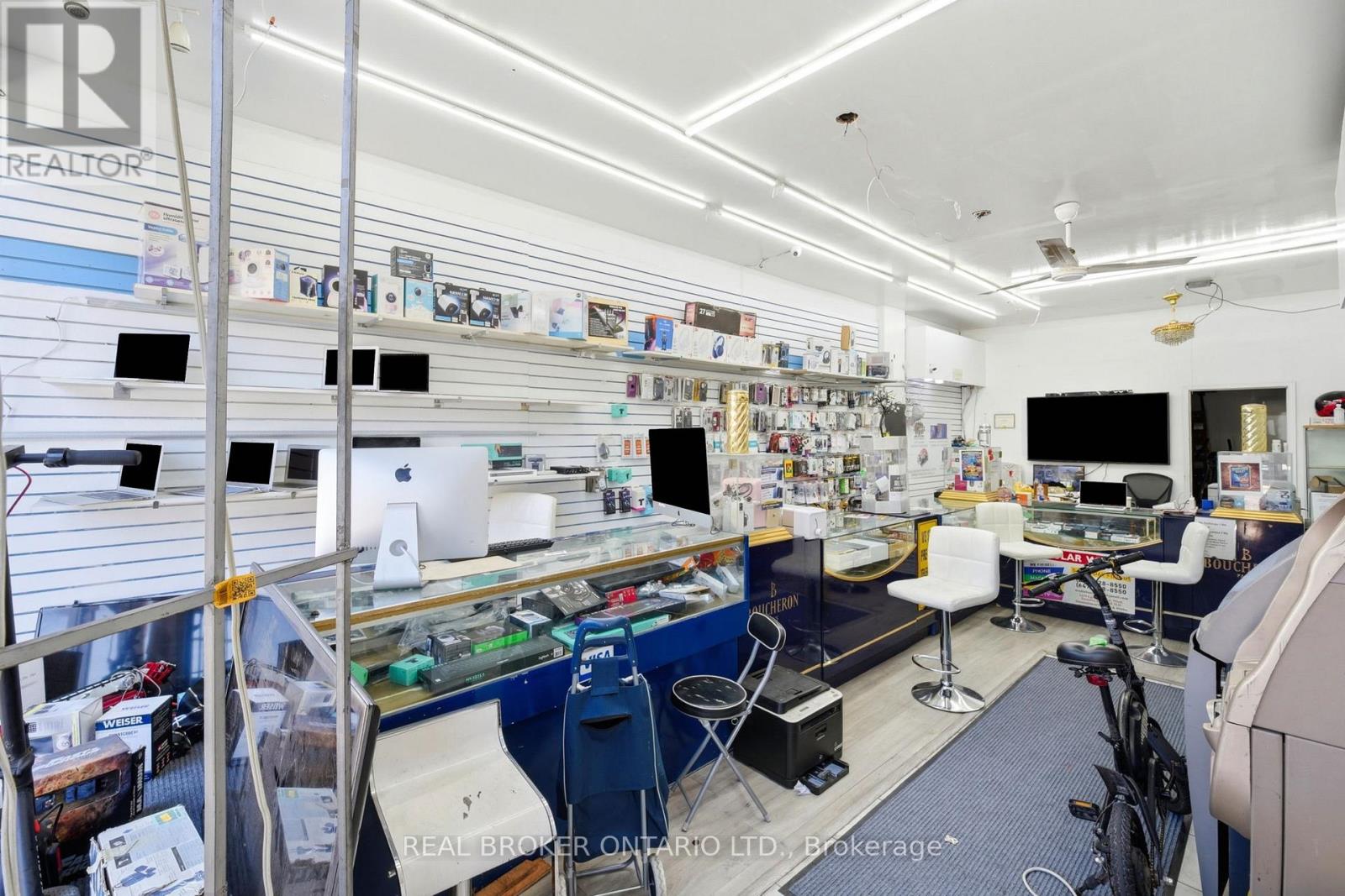 1479 EGLINTON AVENUE W, Toronto (Oakwood Village) — photo 2