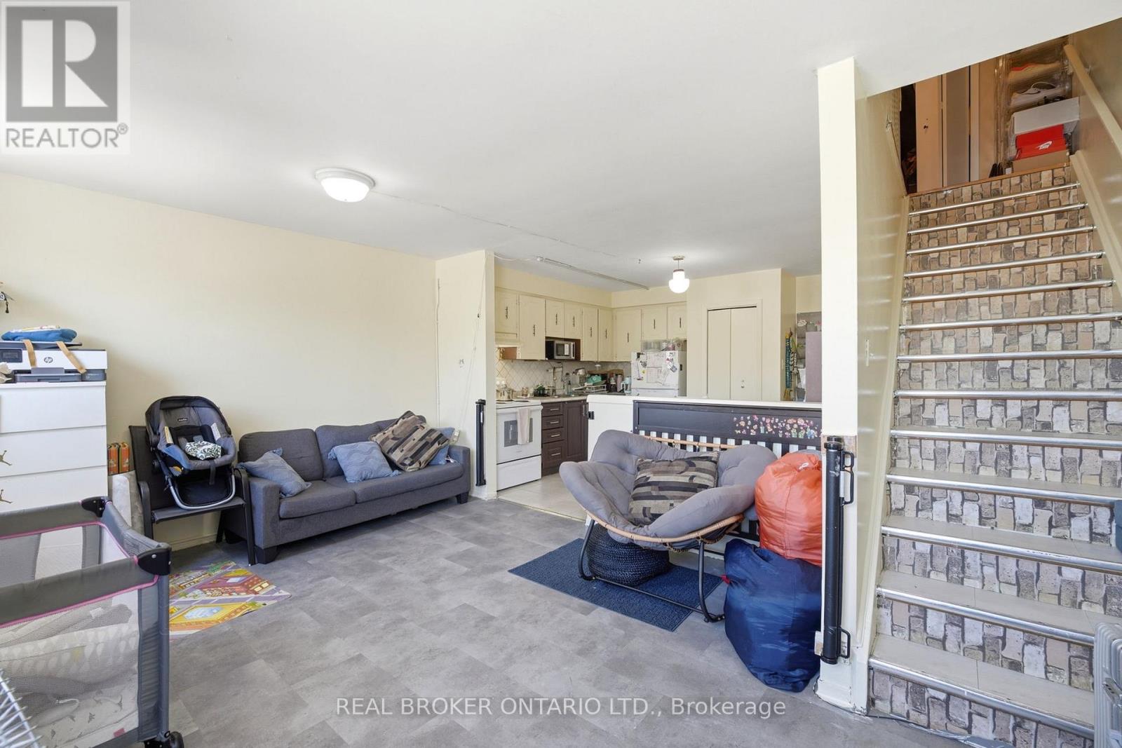 1479 EGLINTON AVENUE W, Toronto (Oakwood Village) — photo 8