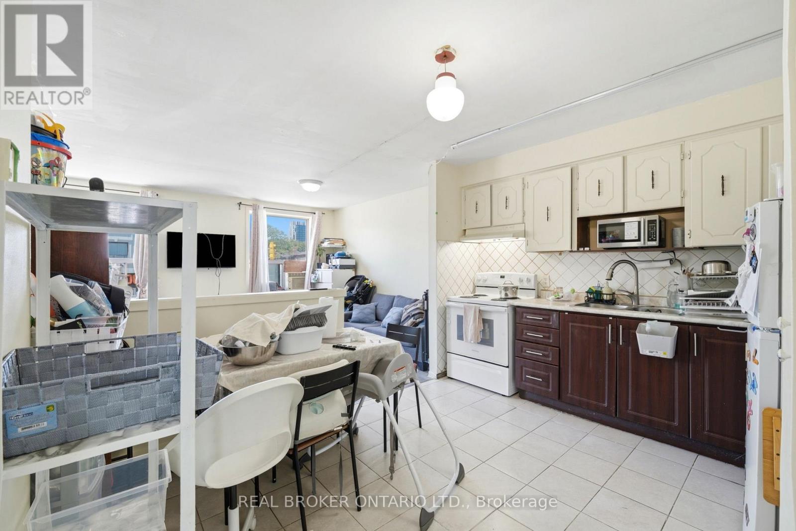 1479 EGLINTON AVENUE W, Toronto (Oakwood Village) — photo 9
