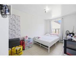 1479 Eglinton Avenue W, Toronto, ON M6E2G6 Photo 18