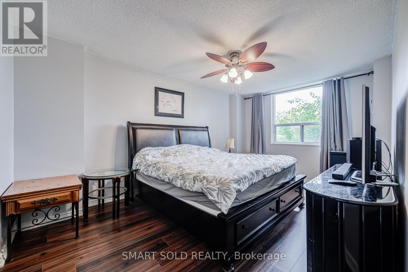 #210 5 OLD SHEPPARD AVENUE - 22
